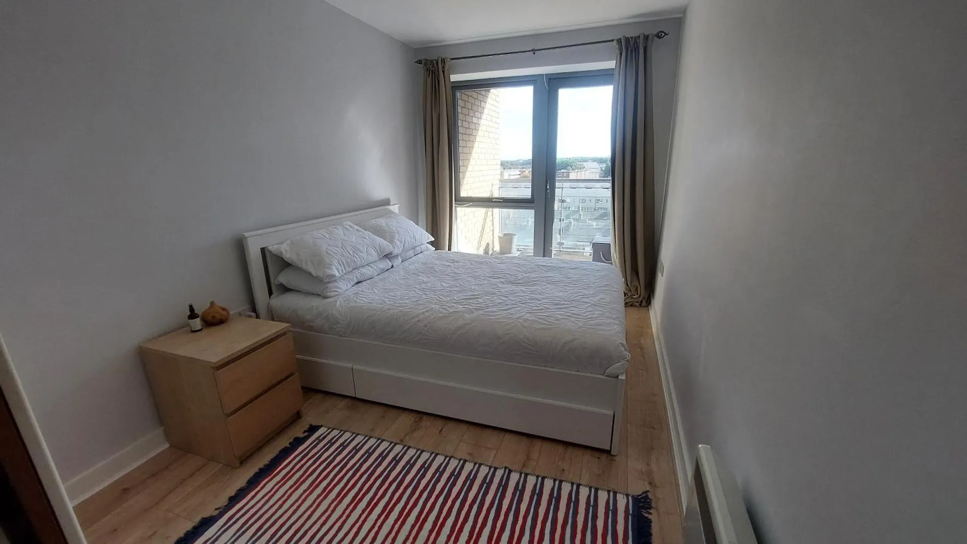 Central Modern 2Bd 4Mins To Guinness Storehouse Dublin Apartman